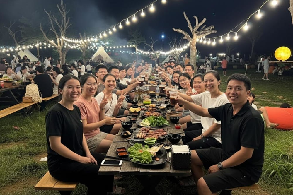 Nghỉ ngơi, ăn uống cùng bạn bè tại Sixdoong